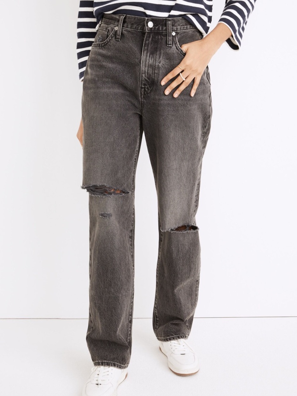 Madewell Women's Baggy Straight Jeans in Cavell Wash: Ripped Edition